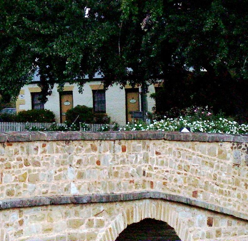 Bridge Cottages Sargeants & Armoury Cottages 1823 - History & Charm Richmond Exterior foto